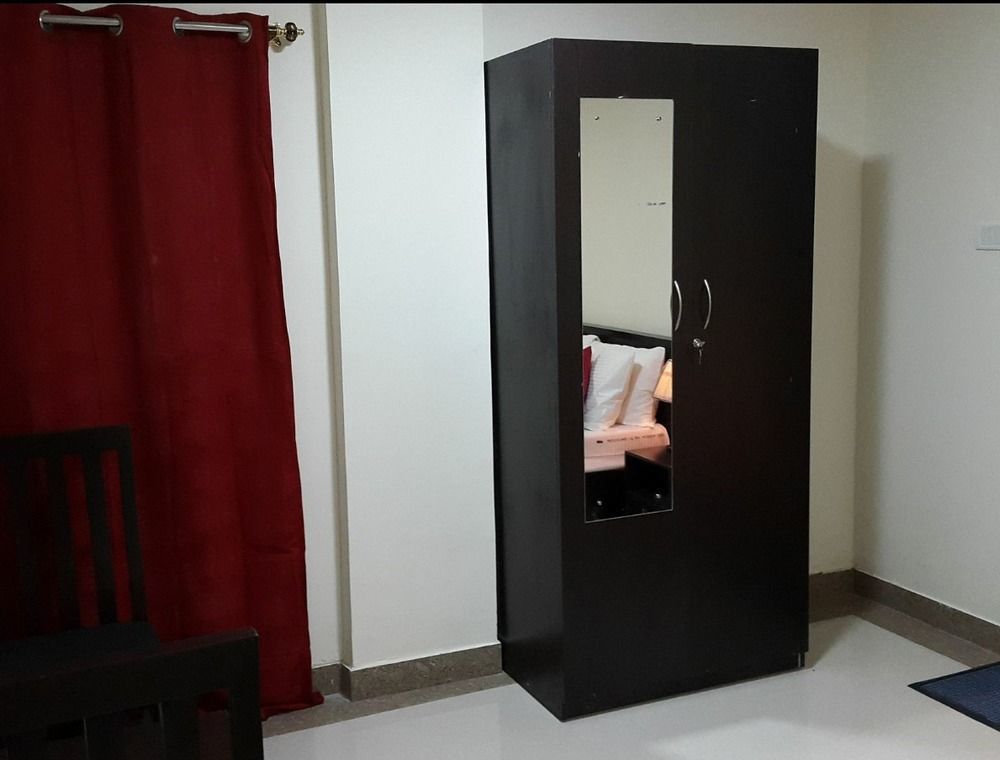 Itsy By Treebo - Palm Emirates Hotel Bangalore Ngoại thất bức ảnh