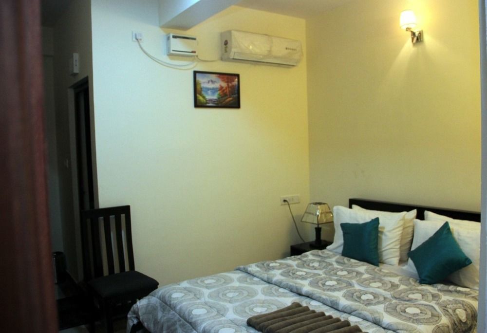 Itsy By Treebo - Palm Emirates Hotel Bangalore Ngoại thất bức ảnh