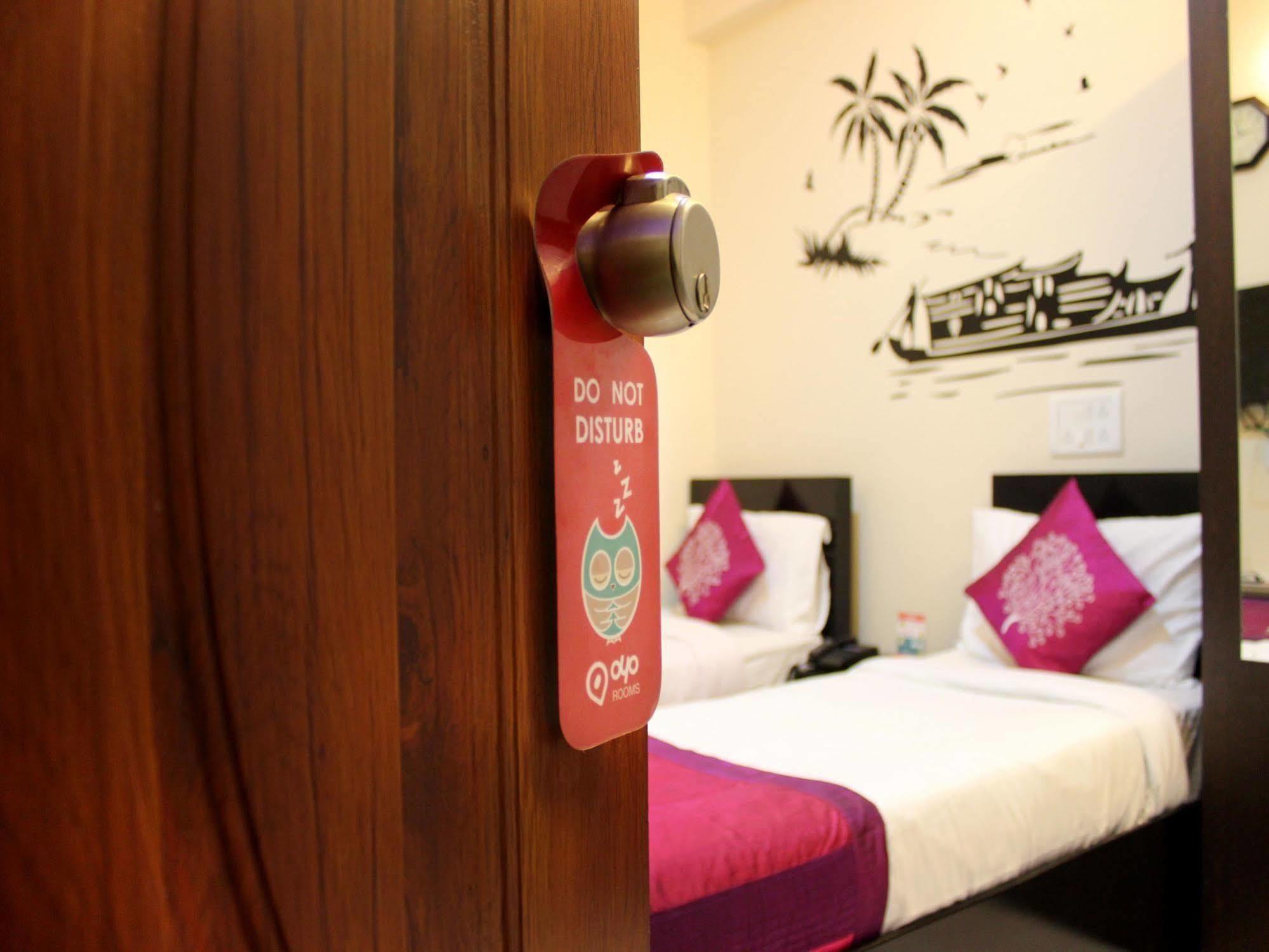 Itsy By Treebo - Palm Emirates Hotel Bangalore Ngoại thất bức ảnh
