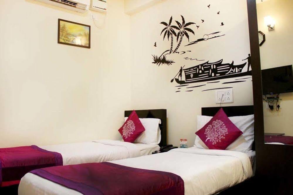Itsy By Treebo - Palm Emirates Hotel Bangalore Ngoại thất bức ảnh